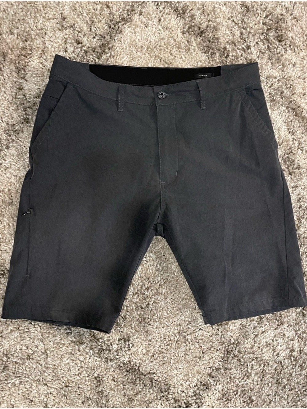 Kenneth Cole Reaction Men’s Performance Tech Shorts - Size 34 Charcoal Gray